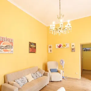  Appartement Duomo 77 - In The Heart Of The Historical Center By Elite Italie