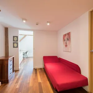 dr-apartments-loft-1.sopothotels.com/
